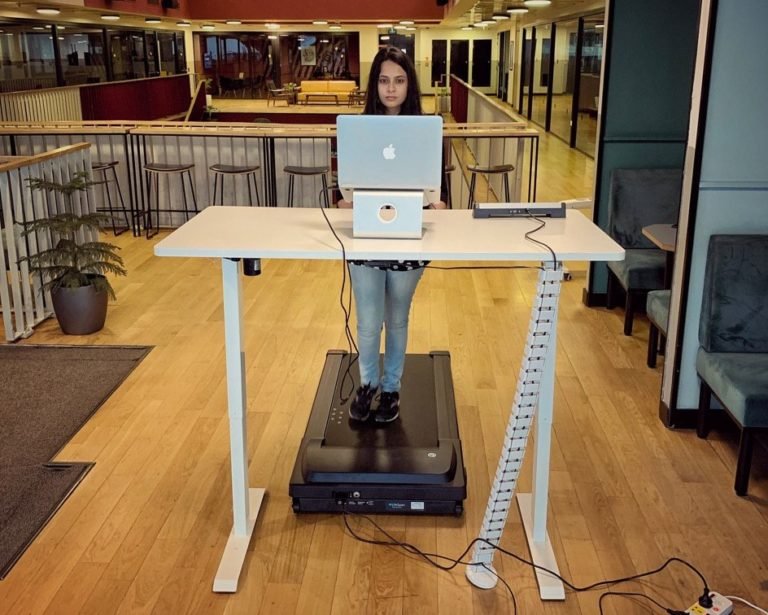 Height adjustable table